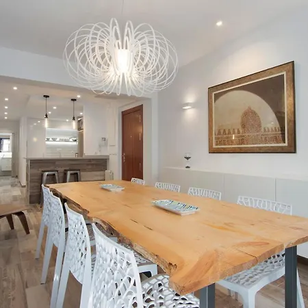 Apartamento El Piso Del Arte...un Espacio Muy Especial Y único *