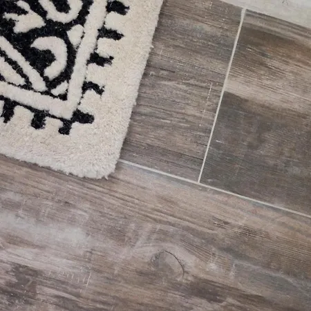 El Piso Del Arte...un Espacio Muy Especial Y Unico Granada
